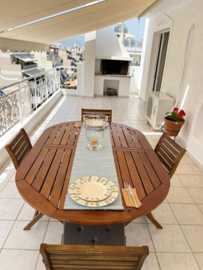 Dina's Top-floor Apartment, Athen